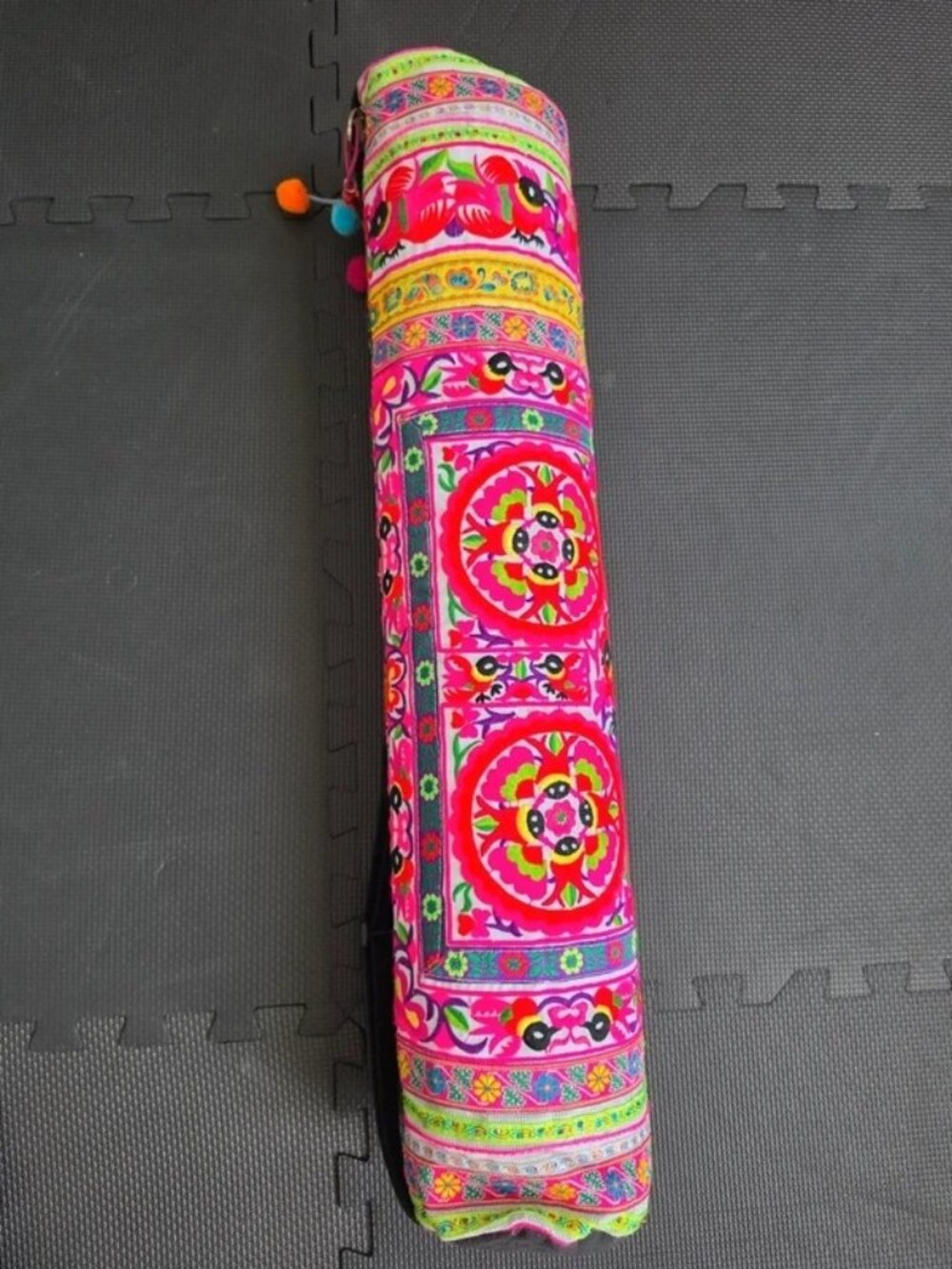 Handcrafted Hmong tribal embroidered Yoga Mat Bag, Pre Owned l - Picture 5 of 12